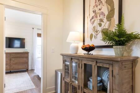 Downtown Luxury Farmhouse Apartment #4 West Dundee Εξωτερικό φωτογραφία